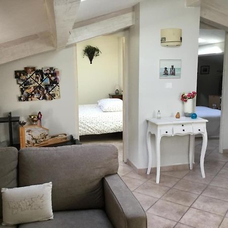Bed and Breakfast Les Lauriers Camps-la-Source Экстерьер фото