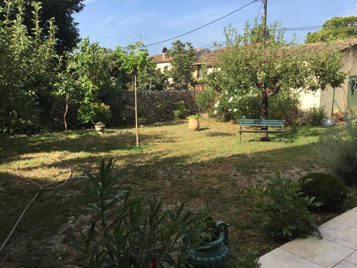 Bed and Breakfast Les Lauriers Camps-la-Source Экстерьер фото